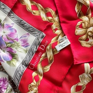 Dior scarf 100%